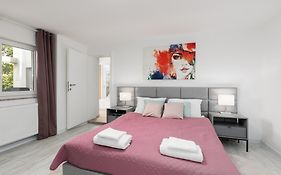 Apartman Grey